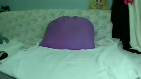 Bee Bee online show from 02-27-25, 03:25