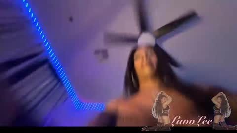 Snapshot of luvvlee chatting on 09-28-25, 03:06 luvvlee online show from 09-28-25, 03:06