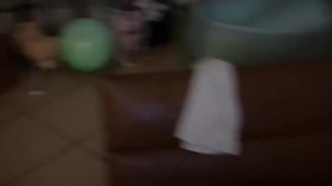 Snapshot of luvvlyfe chatting on 10-21-25, 04:02 LUVV online show from 10-21-25, 04:02
