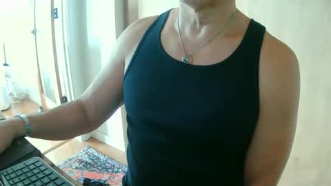 Snapshot of luvzjerkingoff chatting on 02-05-25, 06:26 luvzjerkingoff online show from 02-05-25, 06:26