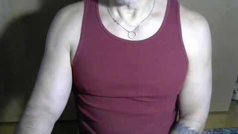 Snapshot of luvzjerkingoff chatting on 02-14-25, 05:03 luvzjerkingoff online show from 02-14-25, 05:03