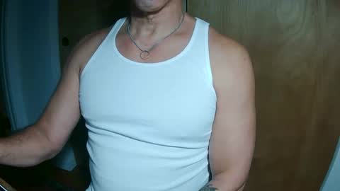 Snapshot of luvzjerkingoff chatting on 03-11-25, 02:21 luvzjerkingoff online show from 03-11-25, 02:21