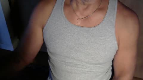 Snapshot of luvzjerkingoff chatting on 09-18-25, 02:19 luvzjerkingoff online show from 09-18-25, 02:19
