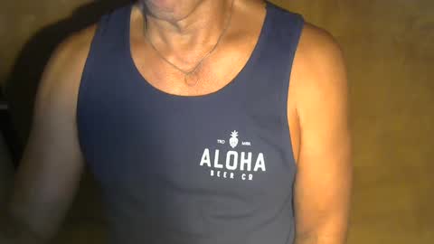 Snapshot of luvzjerkingoff chatting on 09-19-25, 04:25 luvzjerkingoff online show from 09-19-25, 04:25