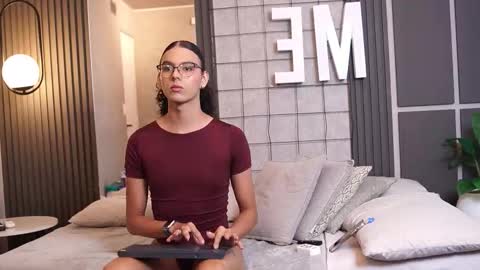 Snapshot of luxa_velvett chatting on 02-26-26, 01:32 Luxa online show from 02-26-26, 01:32