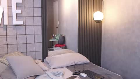 Snapshot of luxa_velvett chatting on 04-02-26, 02:15 Luxa online show from 04-02-26, 02:15