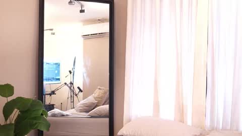 Snapshot of luxa_velvett chatting on 04-08-26, 01:00 Luxa online show from 04-08-26, 01:00