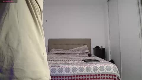 luxanee online show from 10-12-25, 05:23