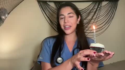 luxcher22 online show from 09-26-25, 02:48