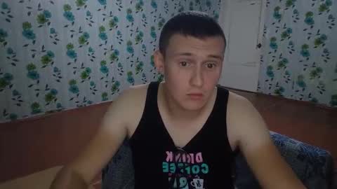 Snapshot of luxeboy_ chatting on 09-12-25, 06:30 Mike online show from 09-12-25, 06:30