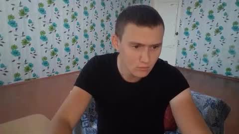 Snapshot of luxeboy_ chatting on 09-20-25, 06:58 Mike online show from 09-20-25, 06:58