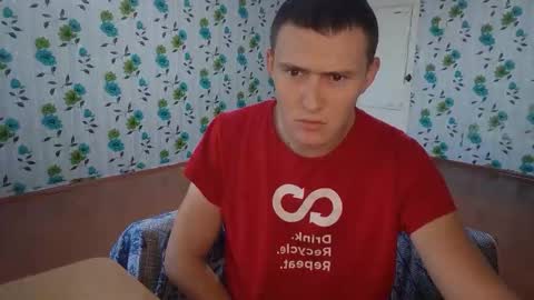 Snapshot of luxeboy_ chatting on 09-22-25, 08:27 Mike online show from 09-22-25, 08:27