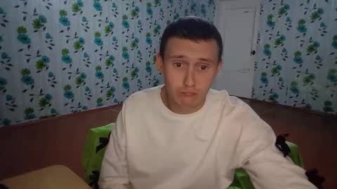 Snapshot of luxeboy_ chatting on 09-24-25, 08:56 Mike online show from 09-24-25, 08:56