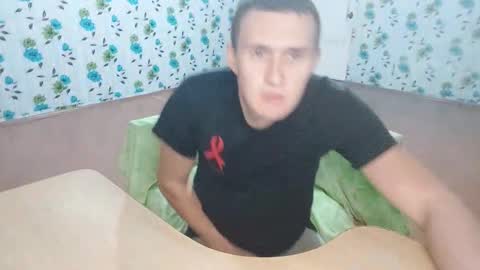 Snapshot of luxeboy_ chatting on 09-25-25, 09:07 Mike online show from 09-25-25, 09:07