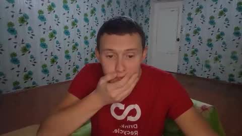 Snapshot of luxeboy_ chatting on 09-29-25, 06:57 Mike online show from 09-29-25, 06:57