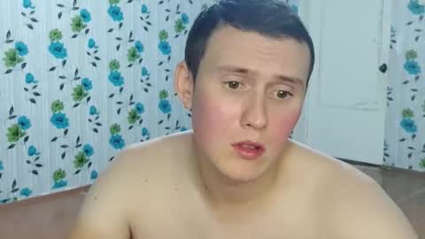 Snapshot of luxeboy_ chatting on 10-13-25, 08:31 Mike online show from 10-13-25, 08:31