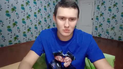 Snapshot of luxeboy_ chatting on 10-24-25, 05:48 Mike online show from 10-24-25, 05:48