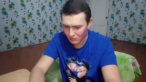 Snapshot of luxeboy_ chatting on 10-26-25, 09:21 Mike online show from 10-26-25, 09:21