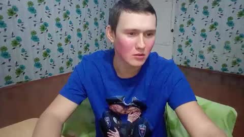 Snapshot of luxeboy_ chatting on 10-28-25, 06:50 Mike online show from 10-28-25, 06:50