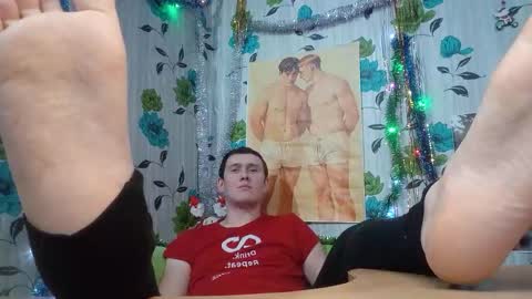 Snapshot of luxeboy_ chatting on 02-12-26, 07:42 Mike online show from 02-12-26, 07:42