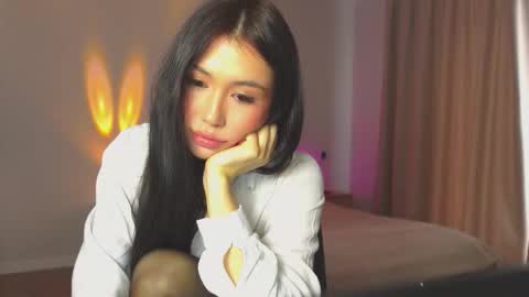 Snapshot of luxeluna_ chatting on 02-03-26, 11:26 luxeluna_ online show from 02-03-26, 11:26