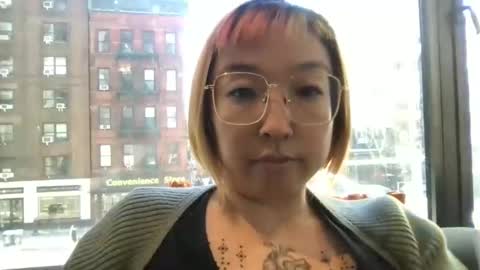 Snapshot of luxgray chatting on 01-07-25, 07:17 LuxGray online show from 01-07-25, 07:17