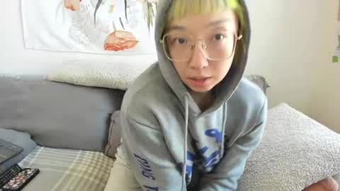 LuxGray online show from 04-11-26, 06:45