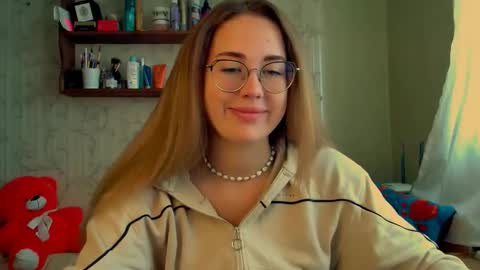 Katie online show from 10-06-25, 10:02