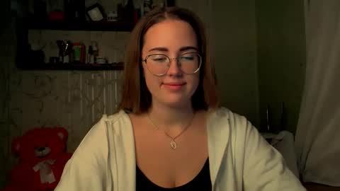 Katie online show from 11-23-25, 06:19