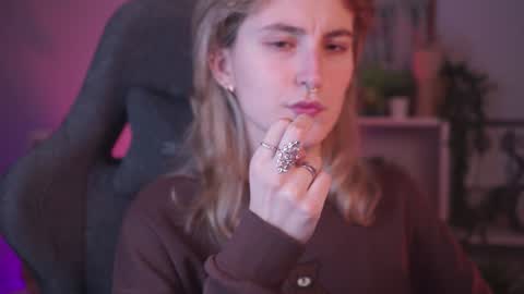 Ray online show from 01-13-25, 02:39