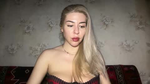 LuxSonyaStar online show from 05-07-26, 08:25