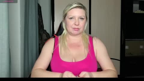 Luxury White online show from 01-11-25, 05:40