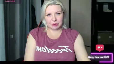 Luxury White online show from 02-18-25, 06:26