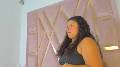 luzenaasm online show from 10-28-25, 04:49