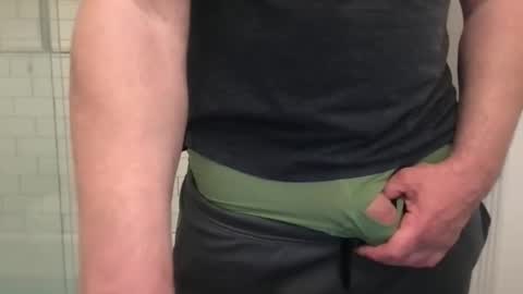 lvguynextdoor440656 online show from 05-13-26, 01:47