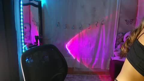 Call me Lia  online show from 10-24-25, 11:23