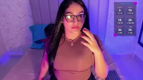 Snapshot of lya_dubois_ chatting on 06-19-26, 08:34 LYA DUBOIS online show from 06-19-26, 08:34