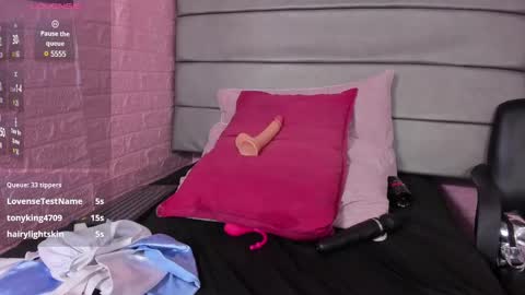 Snapshot of lyaa_collins_ chatting on 03-02-25, 01:27 Lya online show from 03-02-25, 01:27