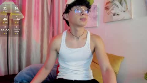 Lyan online show from 04-30-26, 08:57