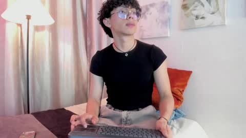 Lyan online show from 05-09-26, 07:52