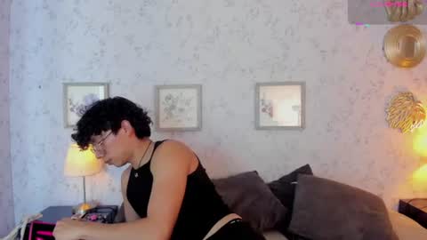 Lyan online show from 06-17-26, 07:59