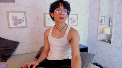 Lyan online show from 06-20-26, 08:00