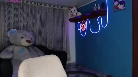 Snapshot of lyann_ chatting on 05-28-26, 03:48 Lyann online show from 05-28-26, 03:48