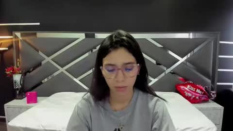 LYA SCOTT online show from 09-18-25, 11:23