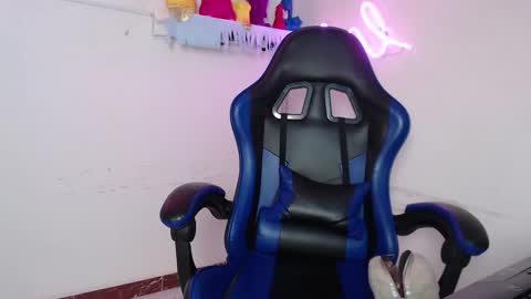  Lycoris  online show from 11-24-25, 09:14