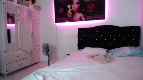 Snapshot of lyda20 chatting on 10-26-25, 12:49 lyda online show from 10-26-25, 12:49