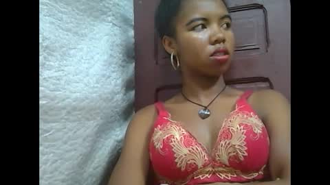Lydiah online show from 02-15-25, 06:44