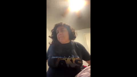 Snapshot of lydiasheer chatting on 06-11-26, 12:32 lydiasheer online show from 06-11-26, 12:32