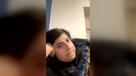 Snapshot of lydiasheer chatting on 06-11-26, 05:16 lydiasheer online show from 06-11-26, 05:16
