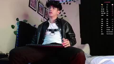 Lyle Bennett Freelance Model online show from 03-04-25, 10:57